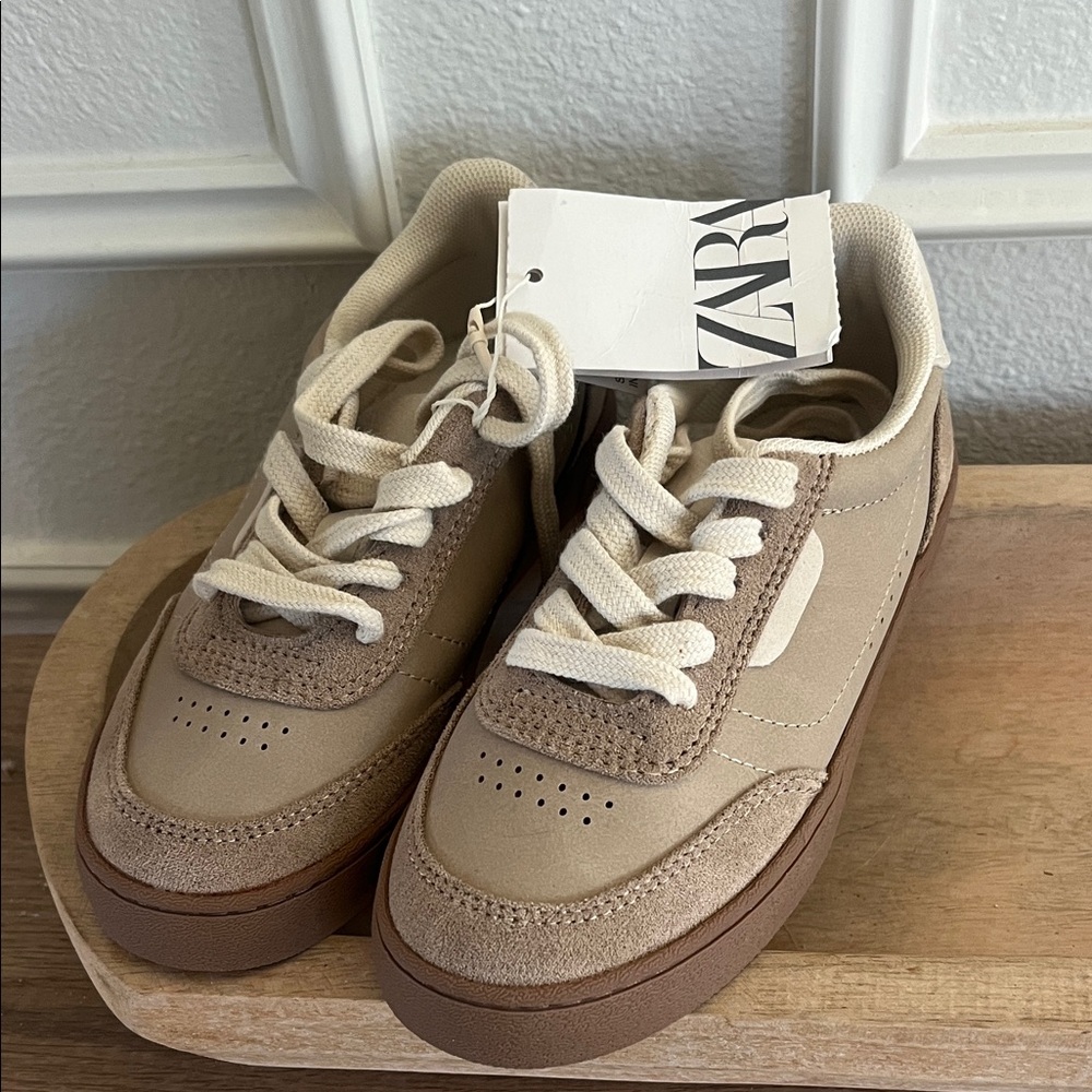 Brand New- Zara Cream and Tan Casual Sneakers